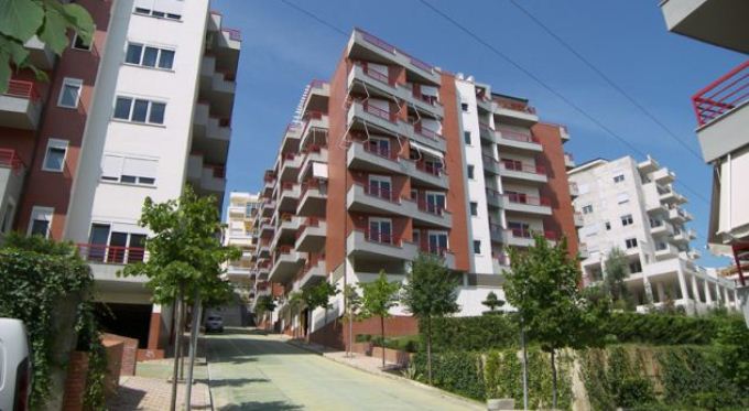 Bie kerkesa per banesa: Bashkite mblodhen me pak te ardhura nga taksa e prones